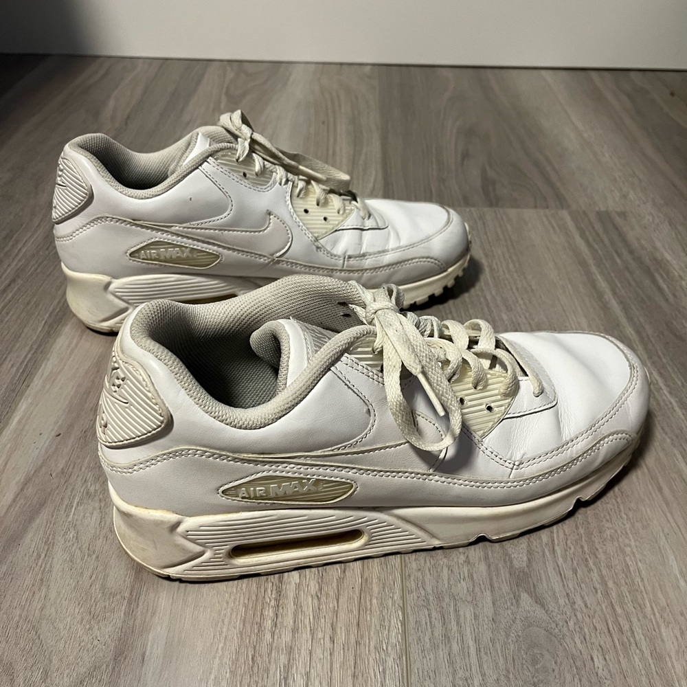 Men’s Nike Air Max White Sneakers